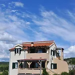 Carnizza Apartment